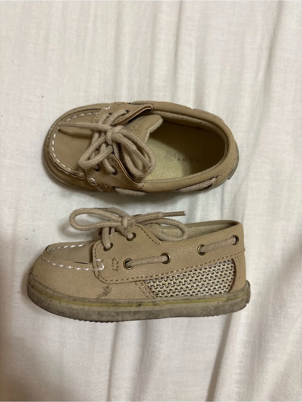 Sperry’s toddler Tan Boat Shoes - Classic Lace-Up Design